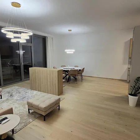 3 Rooms, Loggia, Parking, Wifi Apartamento