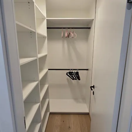 3 Rooms, Loggia, Parking, Wifi *