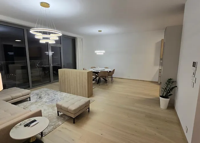 3 Rooms, Loggia, Parking, Wifi Appartement