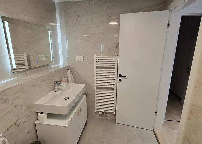 Apartment 3 Rooms, Loggia, Parking, Wifi Bratislava